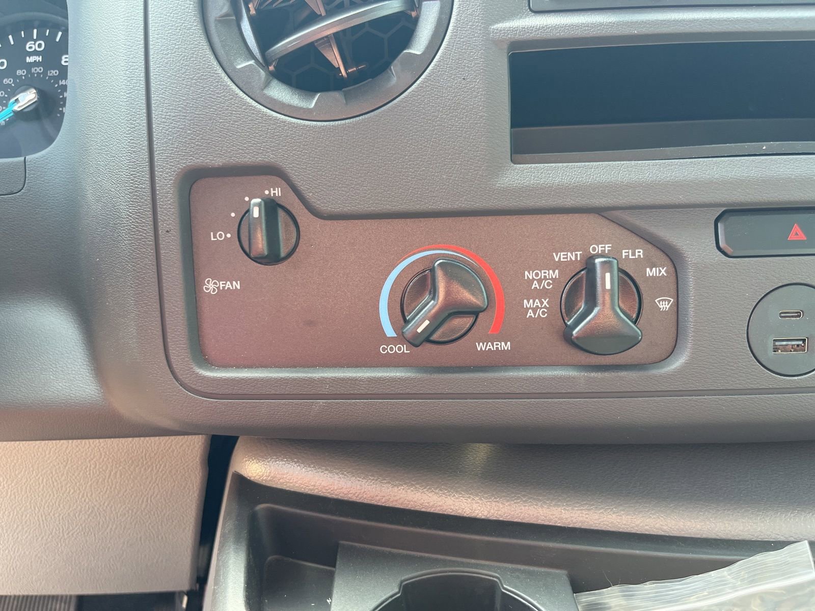 New 2026 Ford E-350 and Econoline 350 Super Duty w/ Power Equipment Group image 16