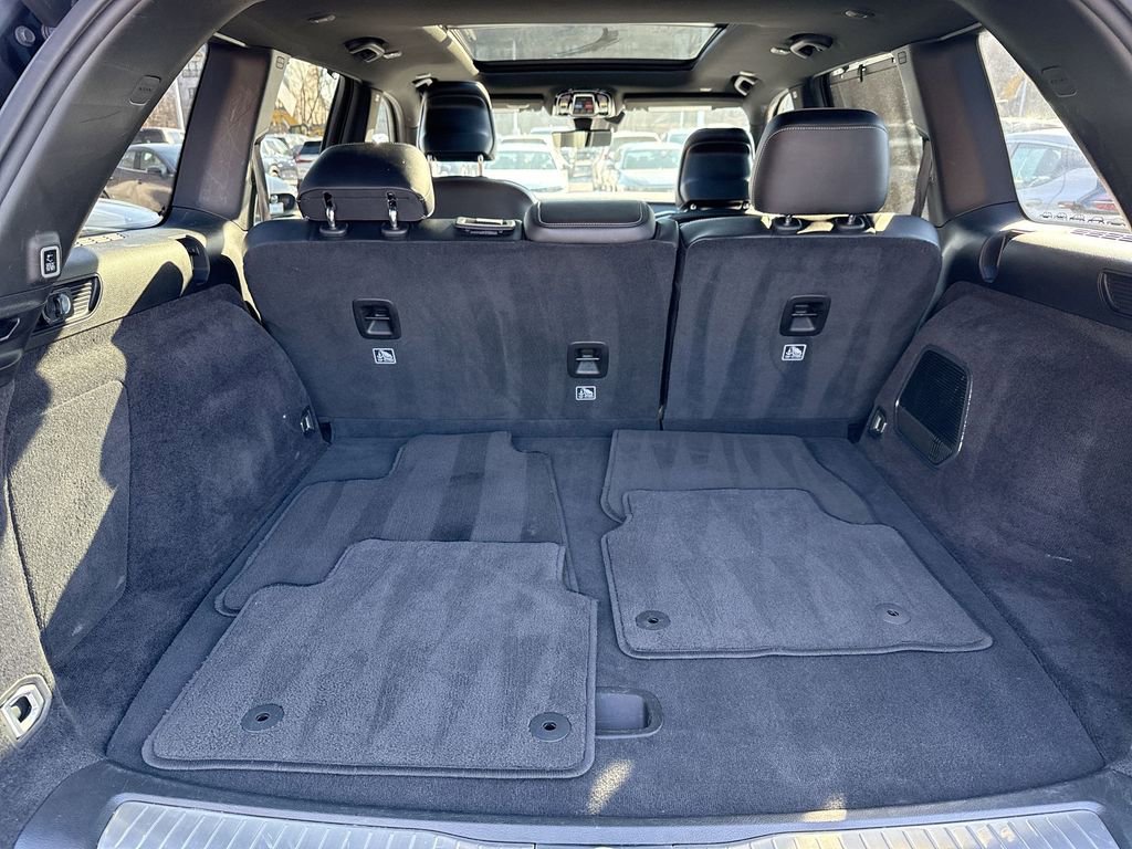 Used 2022 Jeep Grand Cherokee Overland w/ Luxury Tech Group IV image 20