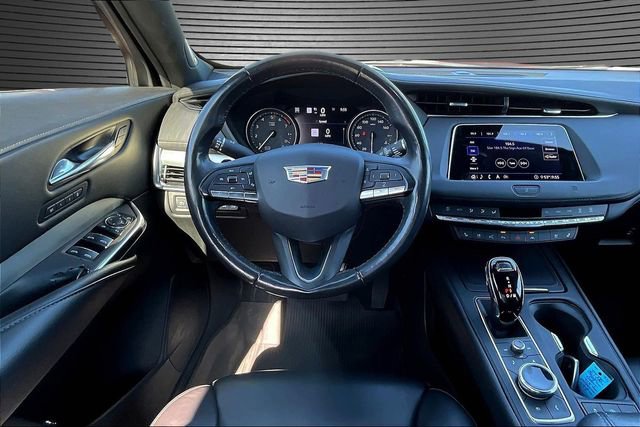 Used 2020 Cadillac XT4 Premium Luxury image 8