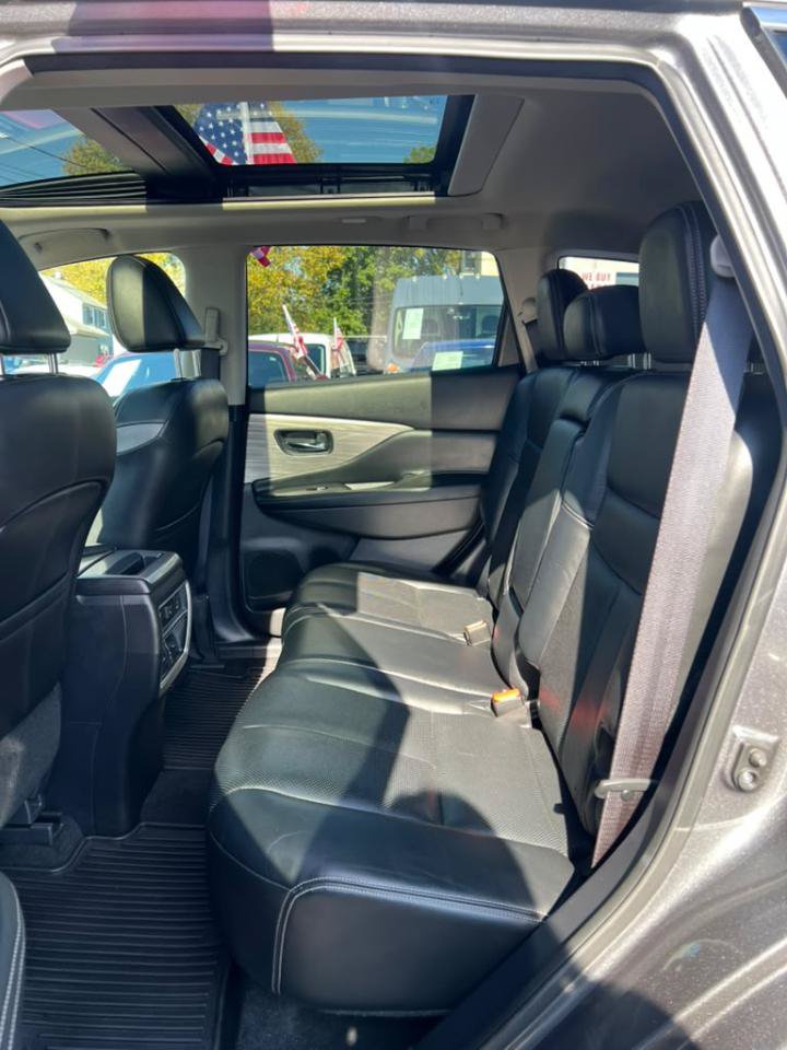 Used 2015 Nissan Murano Platinum w/ Platinum Technology Package AWD/4WD image 23