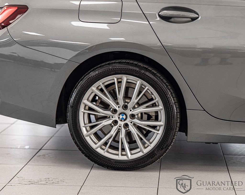 Used 2024 BMW 330i xDrive Sedan w/ Convenience Package AWD/4WD image 10