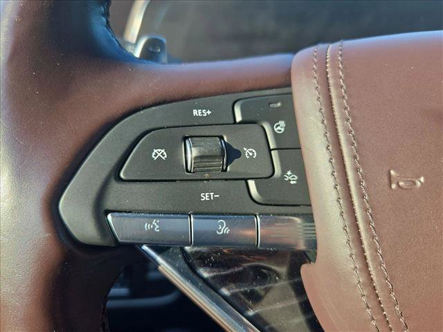 Used 2023 Cadillac Escalade ESV V AWD/4WD image 28