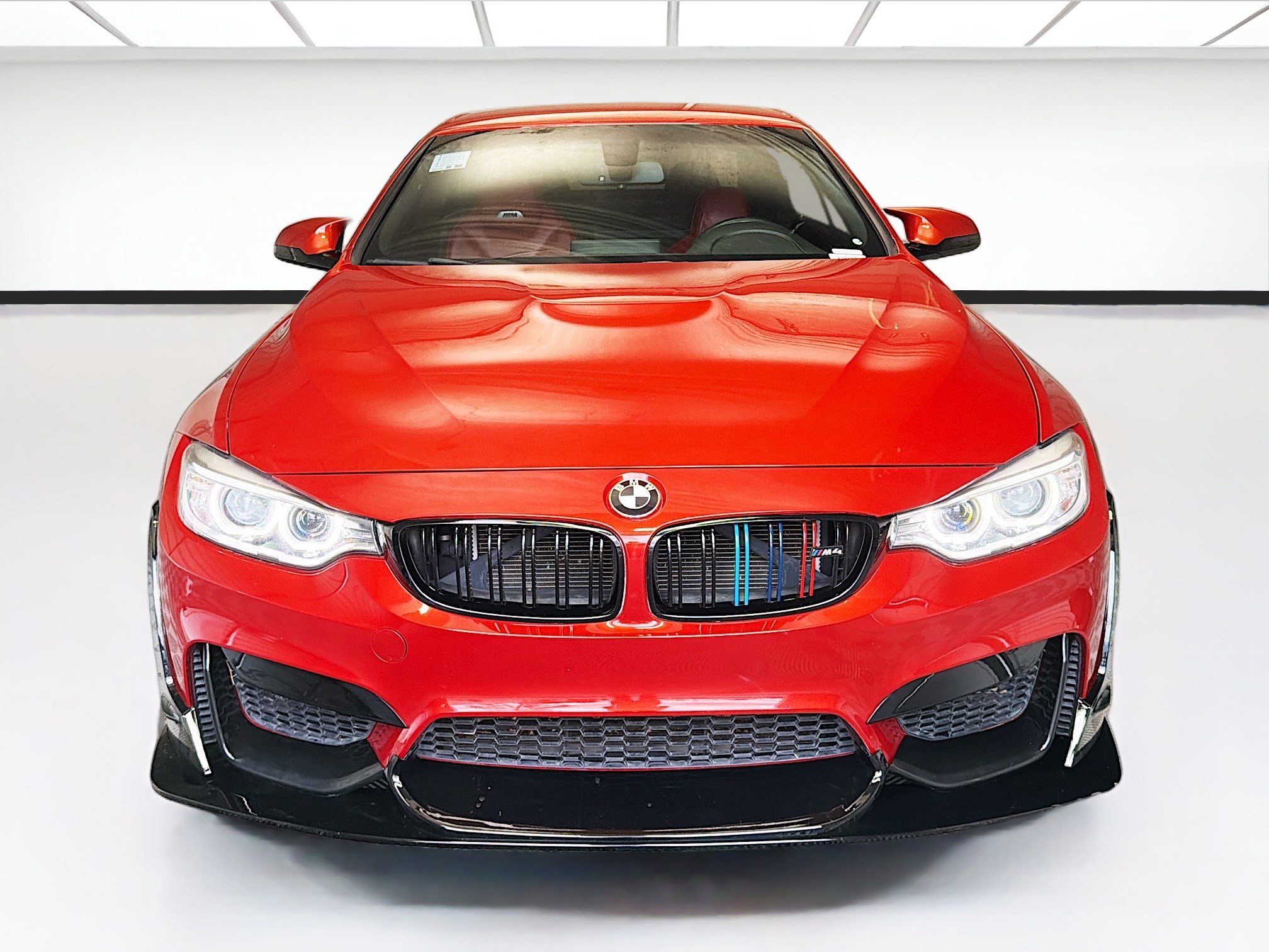 Used 2017 BMW M4 Convertible RWD image 2