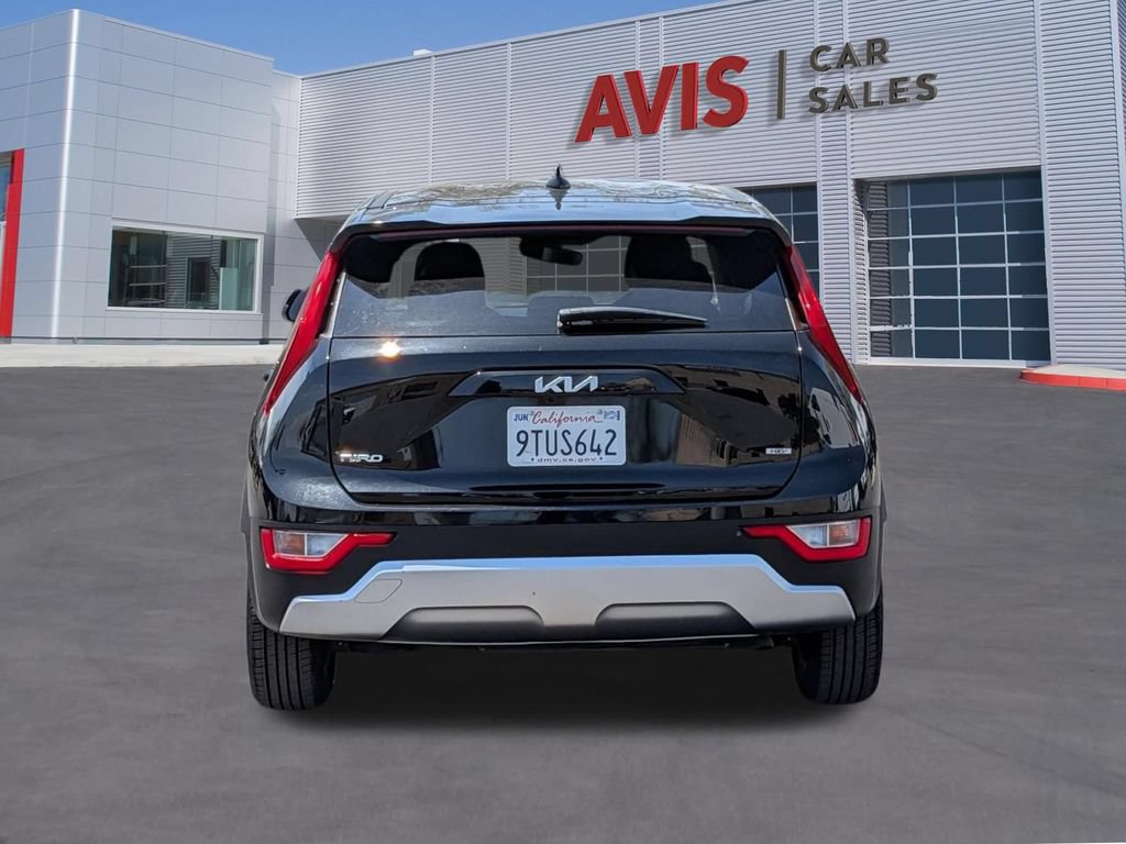 Used 2025 Kia Niro LX FWD image 7
