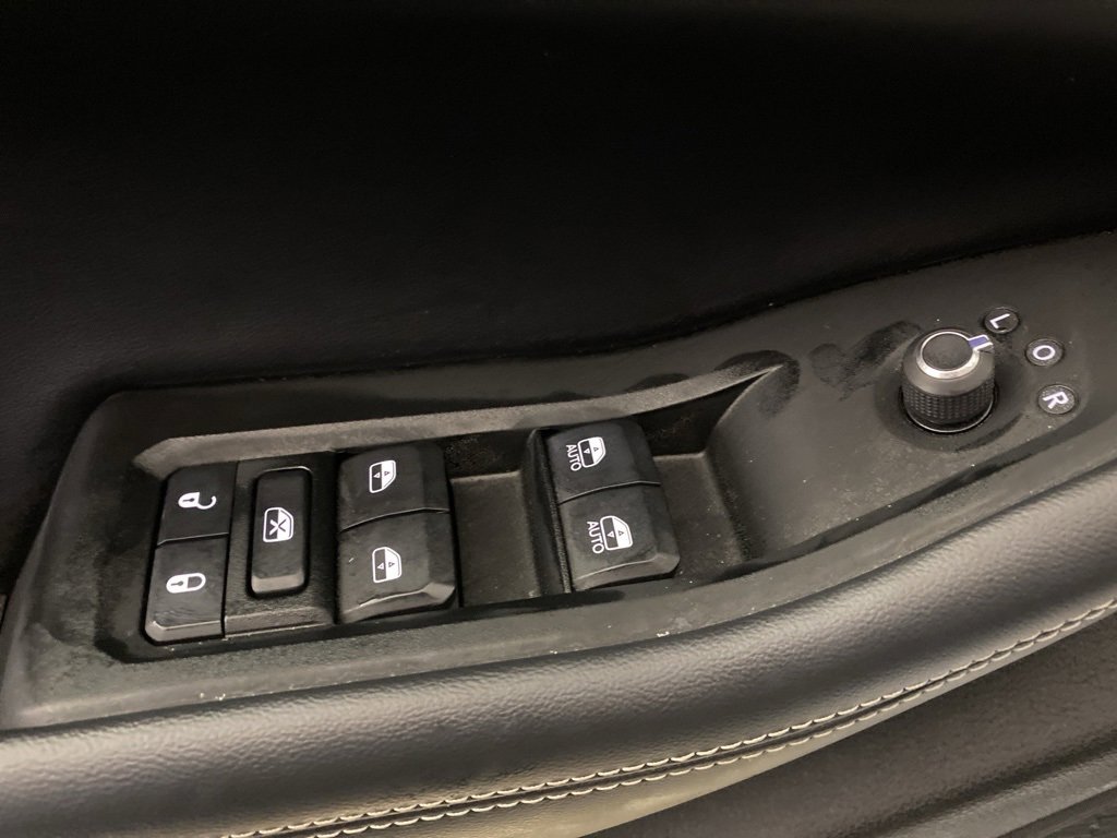 Used 2023 Jeep Grand Cherokee L Laredo image 19