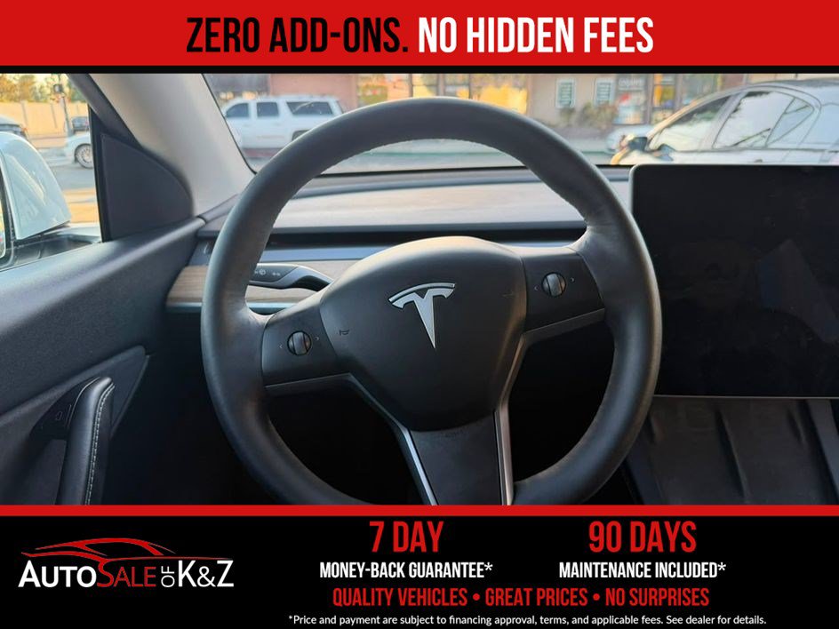 Used 2022 Tesla Model Y Long Range AWD/4WD image 30