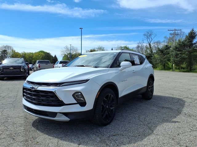 Certified 2023 Chevrolet Blazer LT w/ Convenience Package FWD image 3