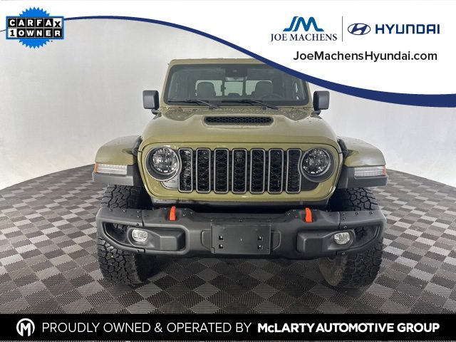Used 2025 Jeep Gladiator Mojave image 3