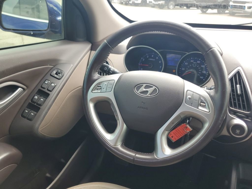 Used 2012 Hyundai Tucson GLS image 7