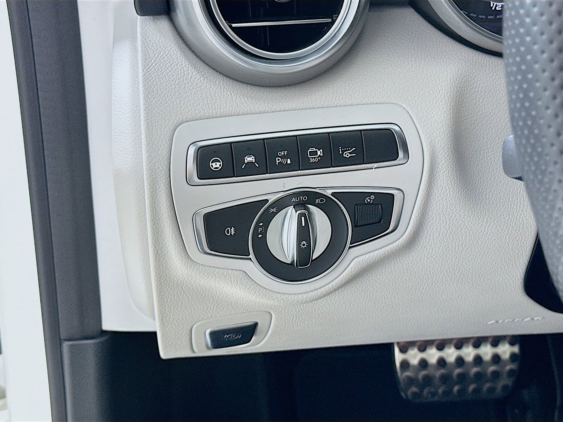 Used 2018 Mercedes-Benz C 63 AMG S image 11