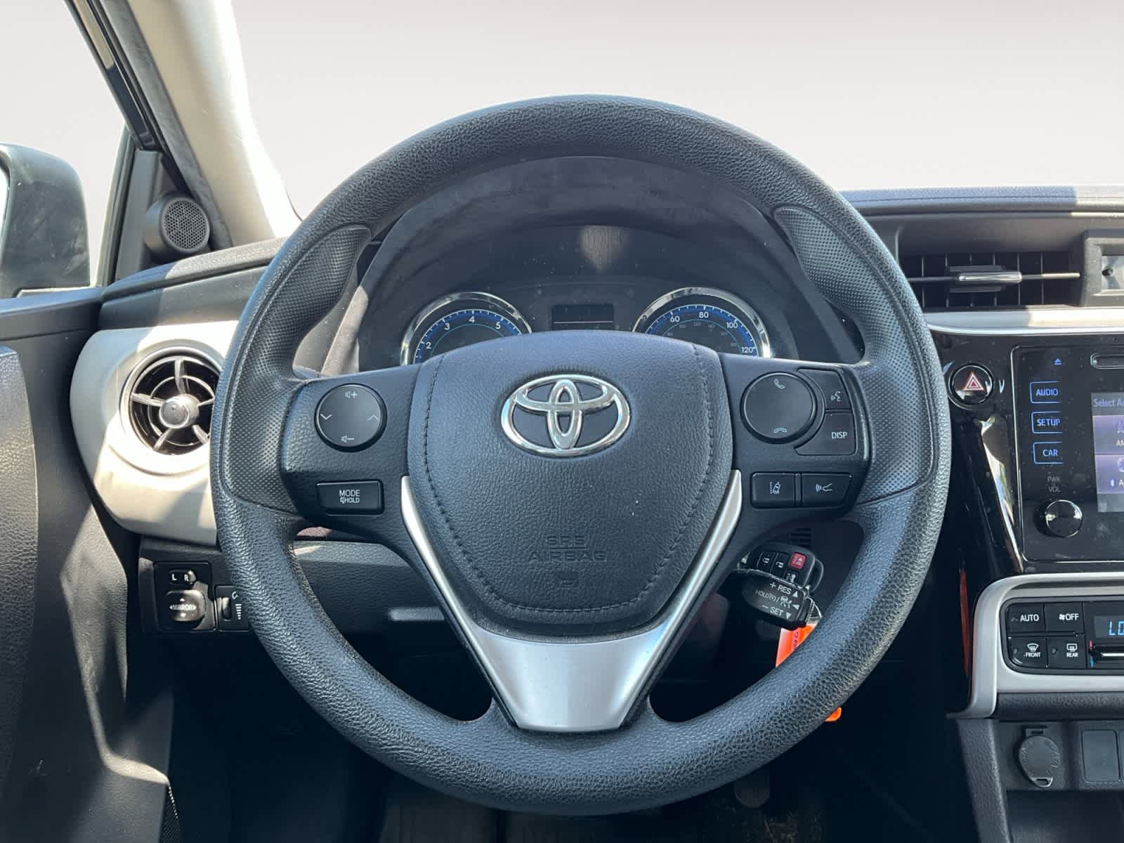 Used 2019 Toyota Corolla LE FWD image 14
