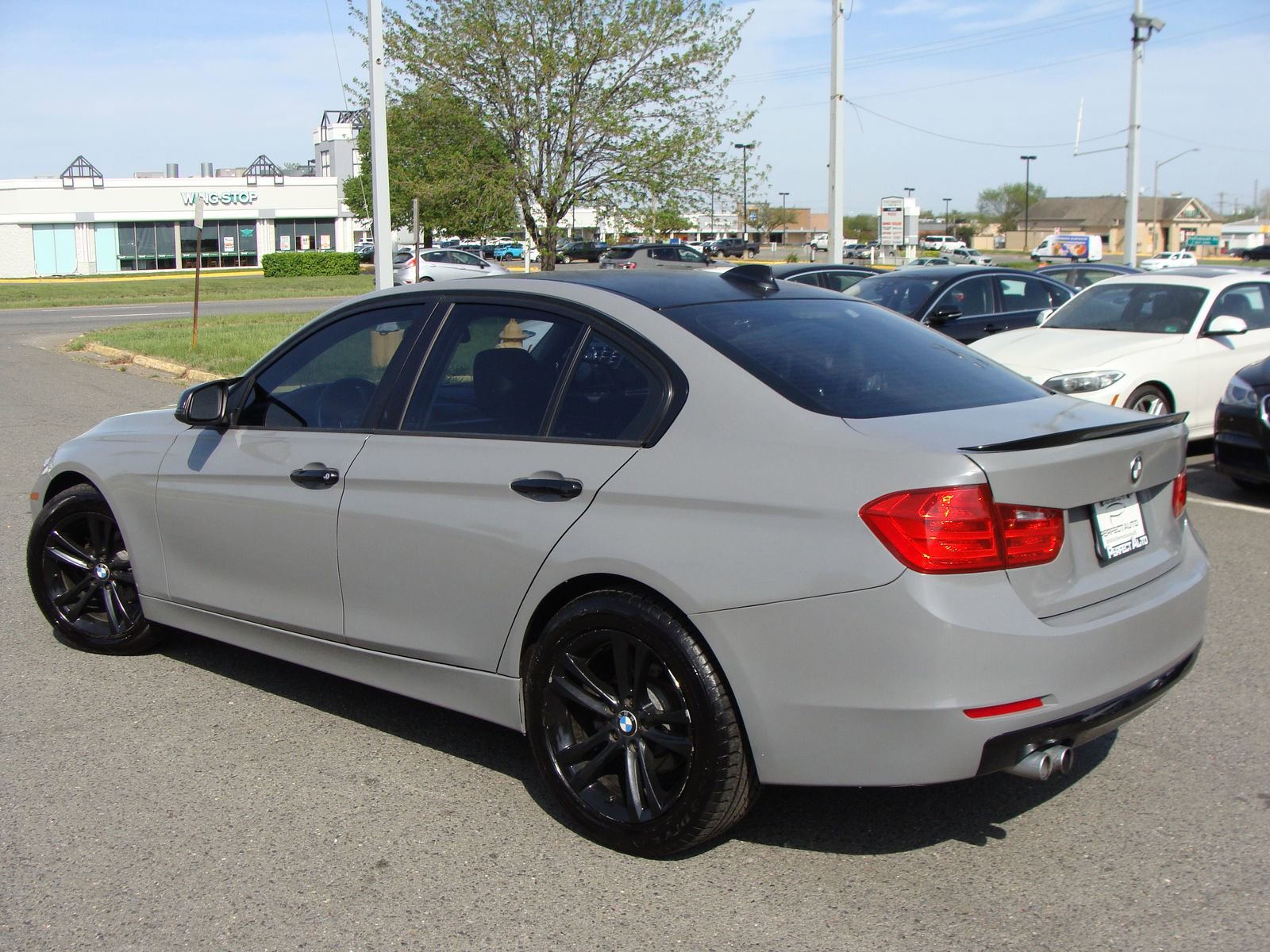 Used 2015 BMW 328i xDrive Sedan AWD/4WD image 4