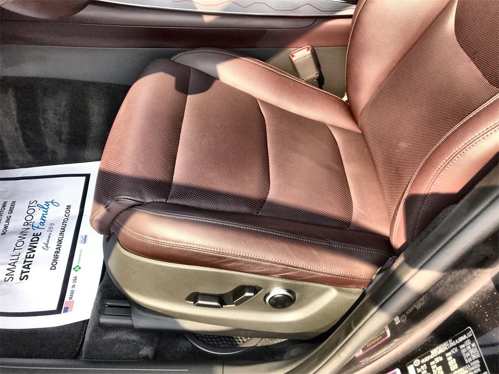 Used 2024 Genesis GV70 2.5T w/ Advanced Package image 12