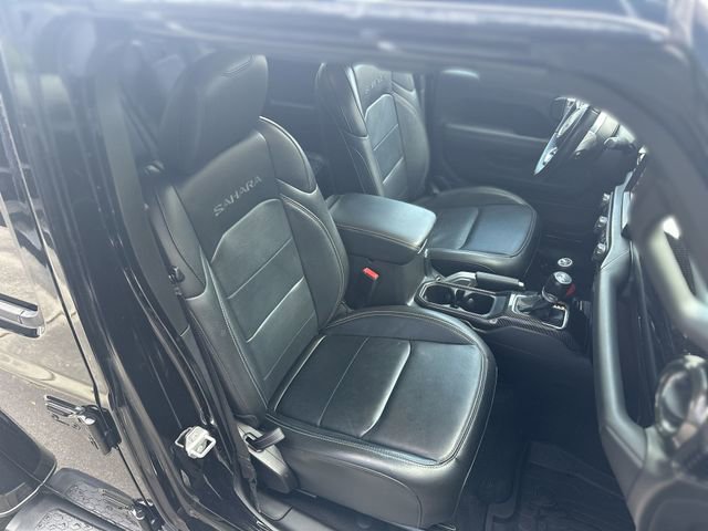 Used 2022 Jeep Wrangler Unlimited Sahara AWD/4WD image 27