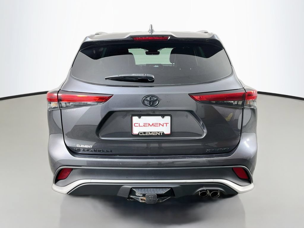 Used 2021 Toyota Highlander XSE AWD/4WD image 7