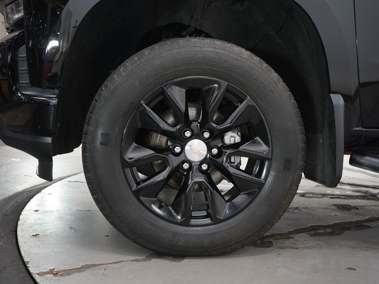 Used 2020 Chevrolet Silverado 1500 RST AWD/4WD image 30