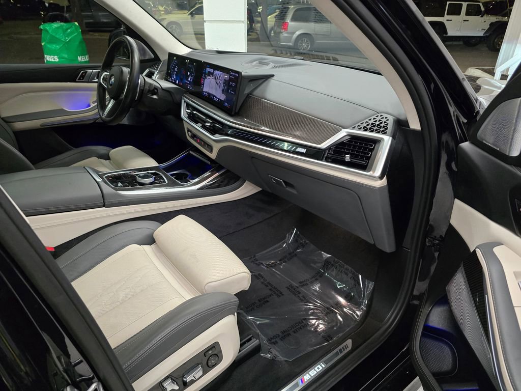 Used 2024 BMW X7 M60i w/ Executive Package AWD/4WD image 34