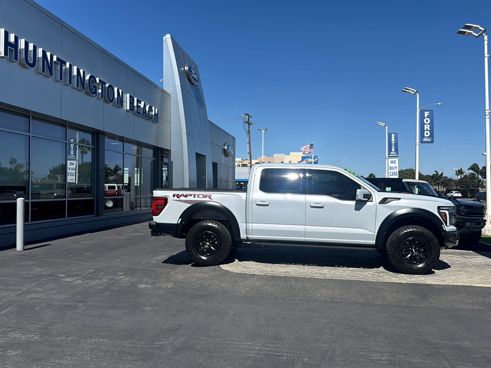 Used 2025 Ford F150 Raptor AWD/4WD image 3