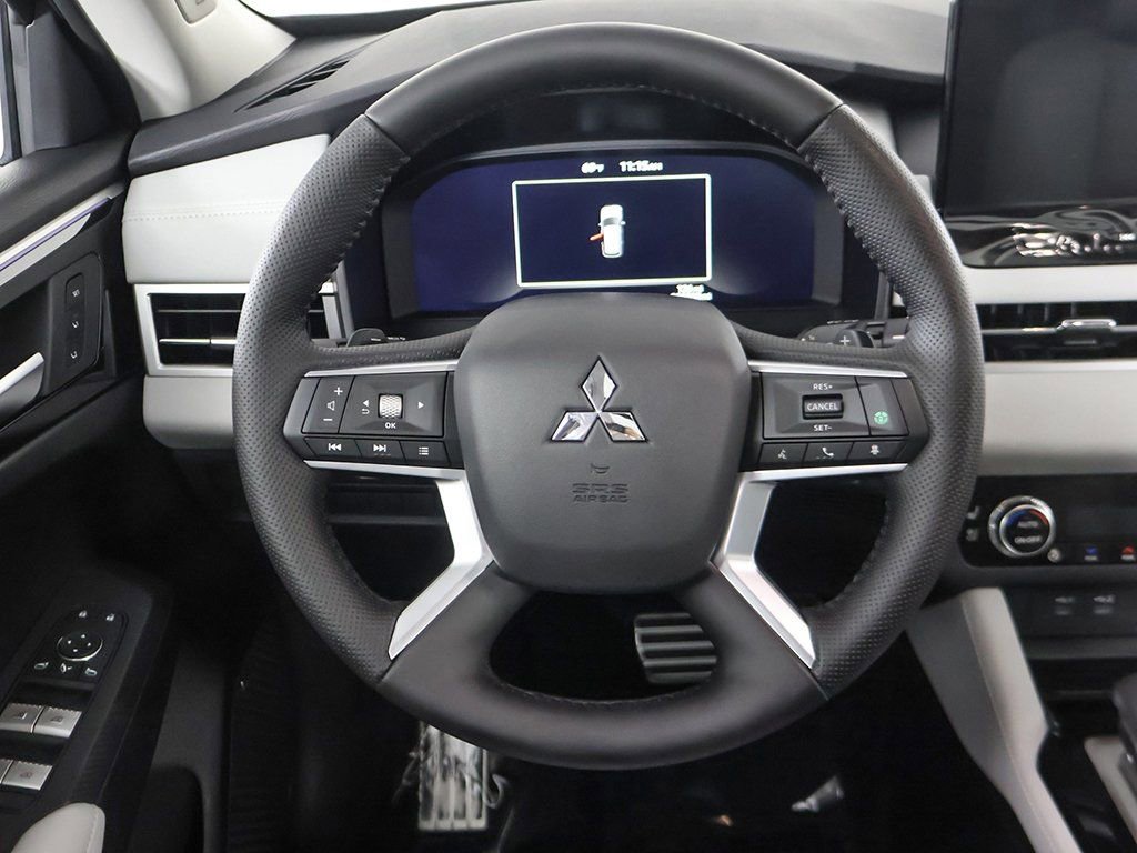 New 2025 Mitsubishi Outlander SEL image 39