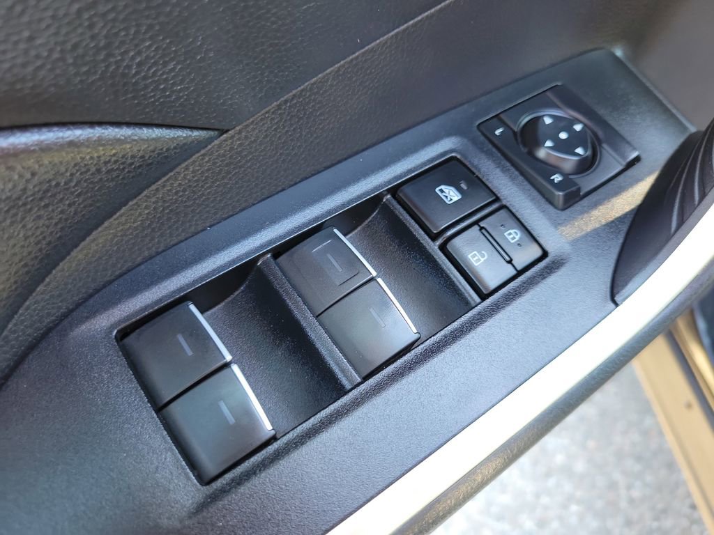 Used 2023 Toyota RAV4 XLE w/ Convenience Package FWD image 16