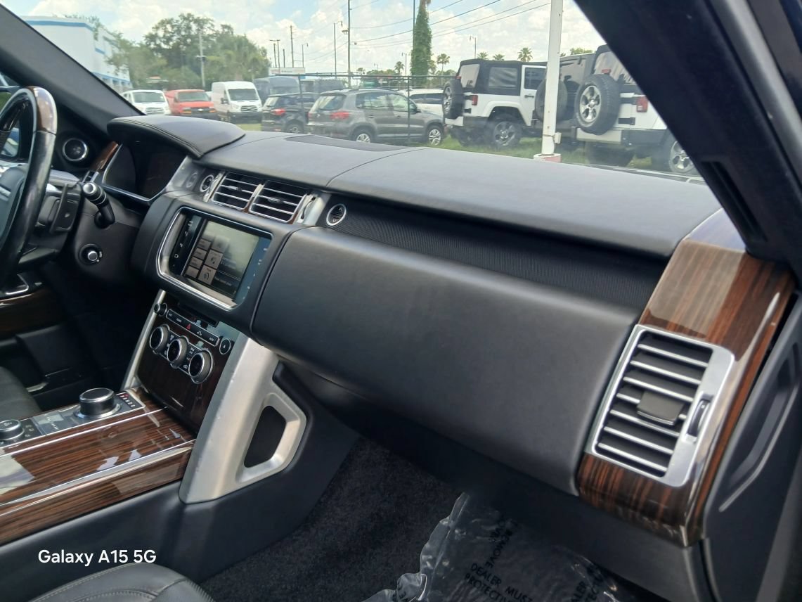 Used 2014 Land Rover Range Rover HSE AWD/4WD image 18