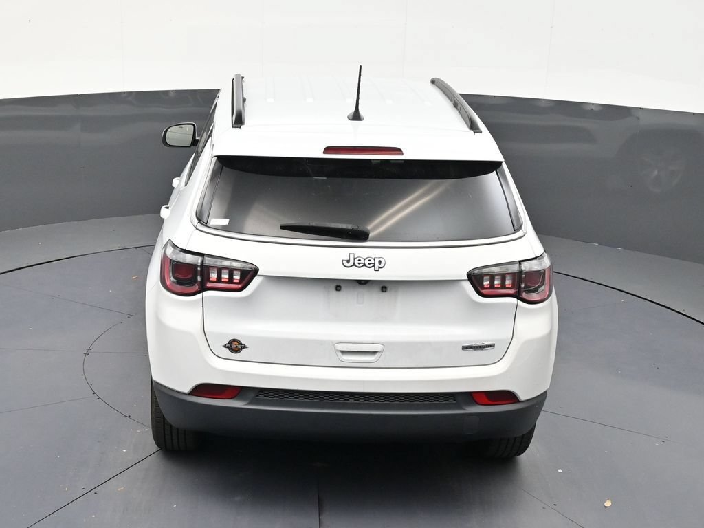 Used 2022 Jeep Compass Latitude FWD image 15