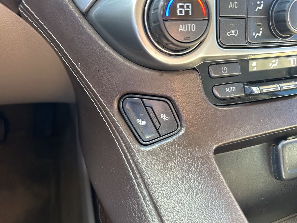 Used 2016 Chevrolet Tahoe LT image 6