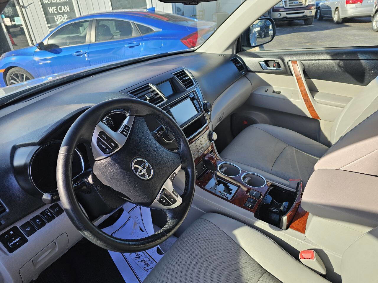 Used 2013 Toyota Highlander Limited image 13