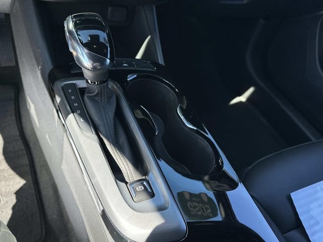 Certified 2025 Buick Envista Sport Touring FWD image 14