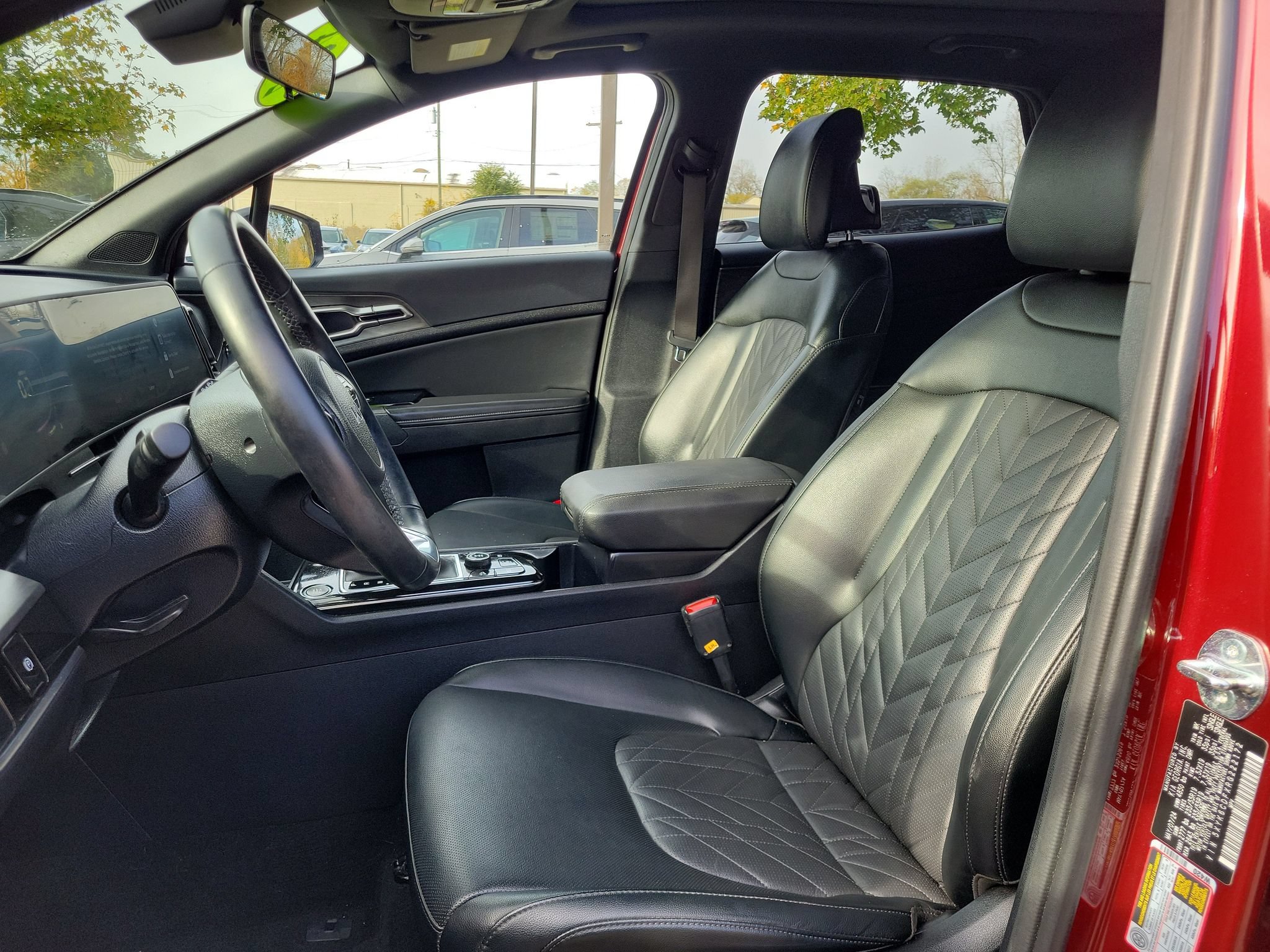 Used 2024 Kia Sportage X-Line w/ X-Line Premium Package AWD/4WD image 5