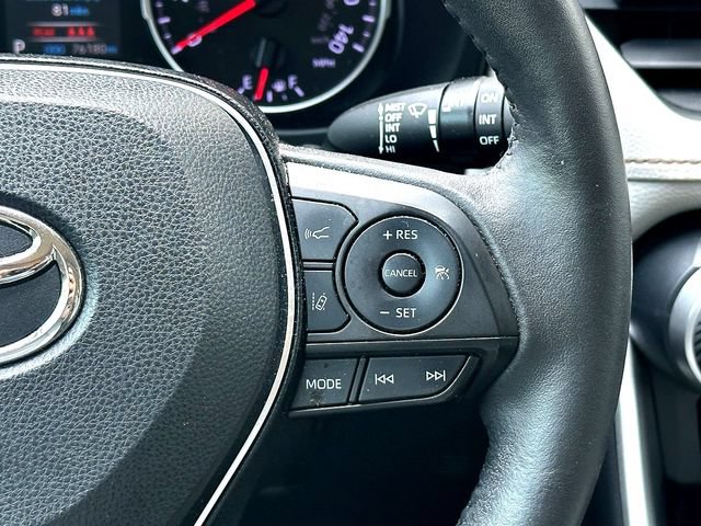 Used 2020 Toyota RAV4 XLE Premium FWD image 24