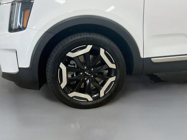 Certified 2023 Kia Telluride S w/ S Sunroof Package FWD image 34