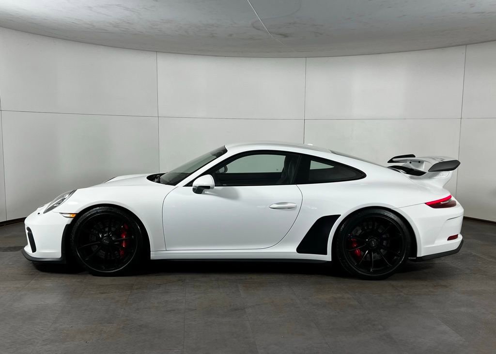 Certified 2018 Porsche 911 GT3 image 2
