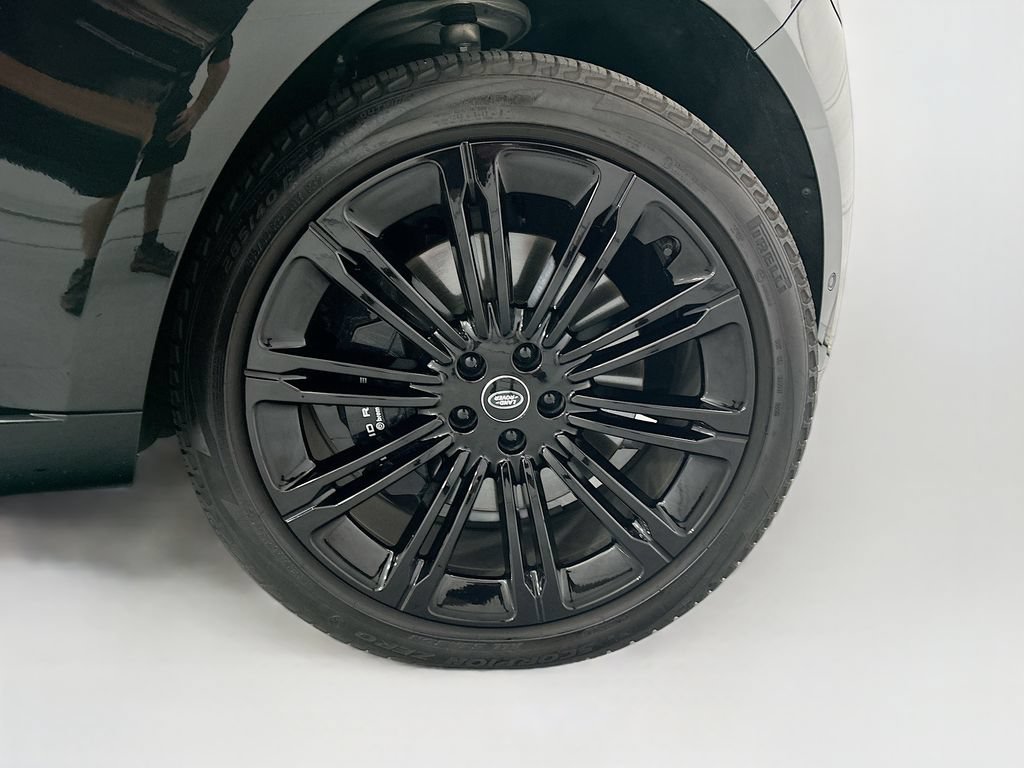 Certified 2023 Land Rover Range Rover Autobiography AWD/4WD image 31