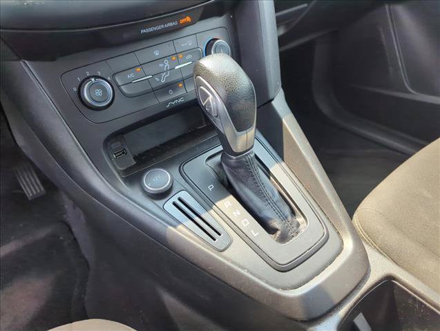 Used 2017 Ford Focus SE FWD image 17