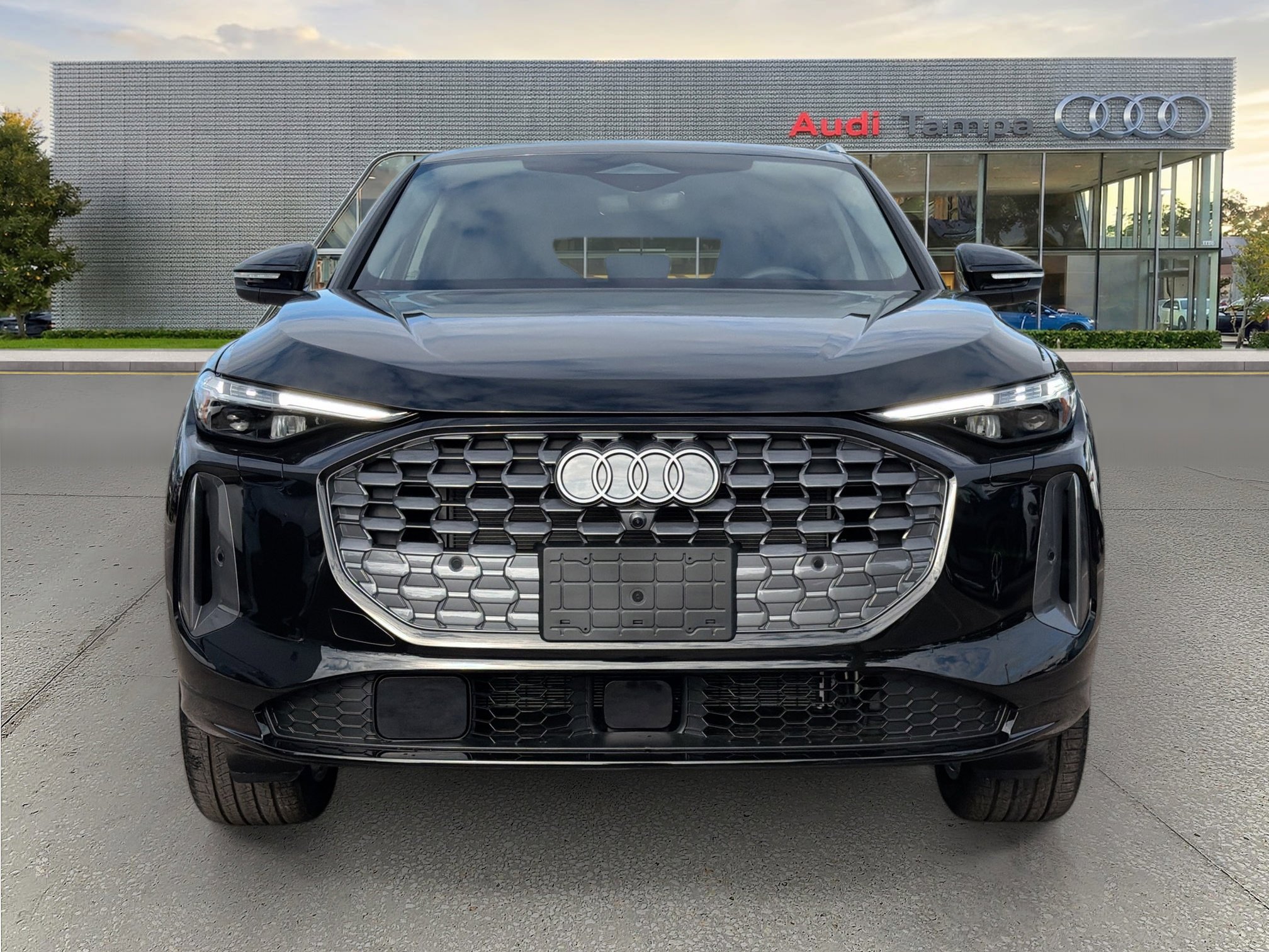 New 2025 Audi Q5 Prestige image 8