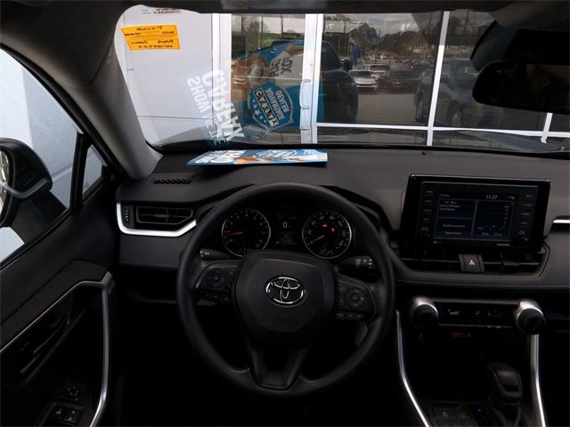 Used 2022 Toyota RAV4 LE image 24