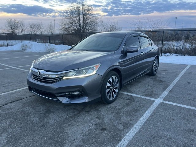 Used 2017 Honda Accord Base image 2