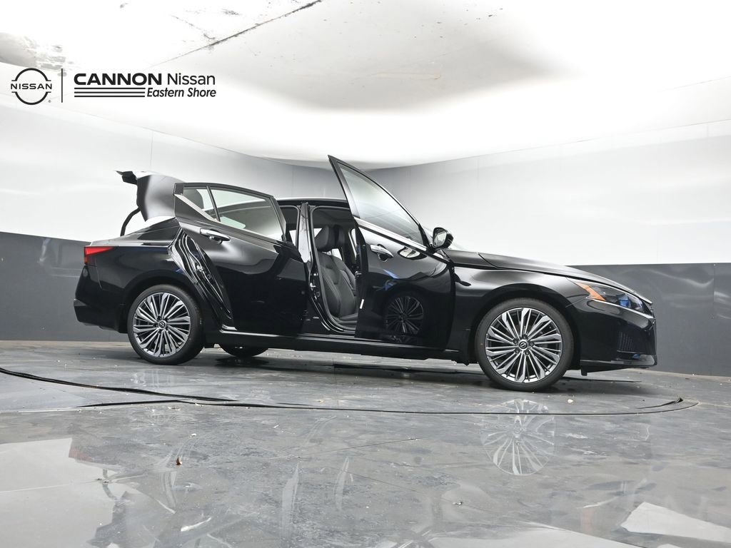 New 2025 Nissan Altima 2.5 SL image 45