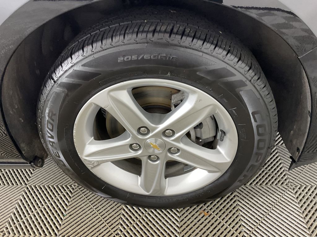 Used 2023 Chevrolet Malibu LS FWD image 11