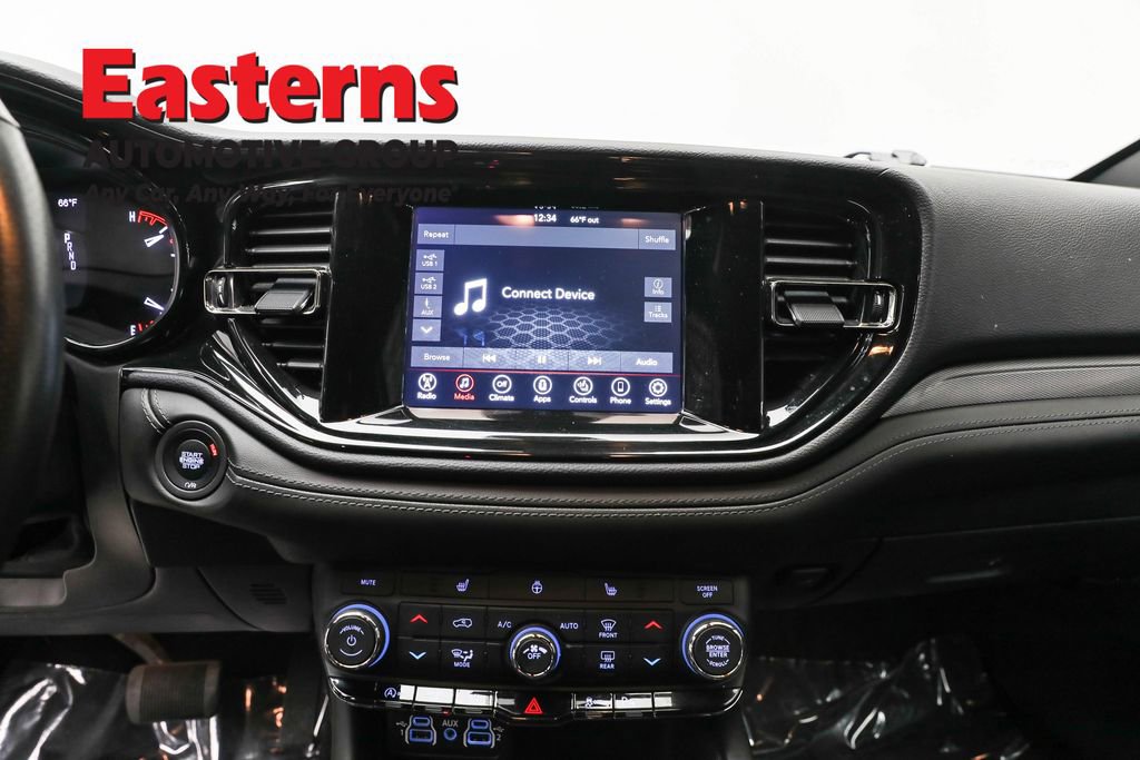 Used 2022 Dodge Durango GT w/ Blacktop Package image 12