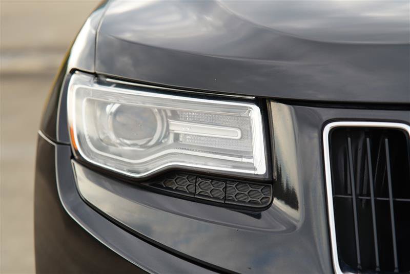 Used 2015 Jeep Grand Cherokee Limited w/ Luxury Group II AWD/4WD image 26