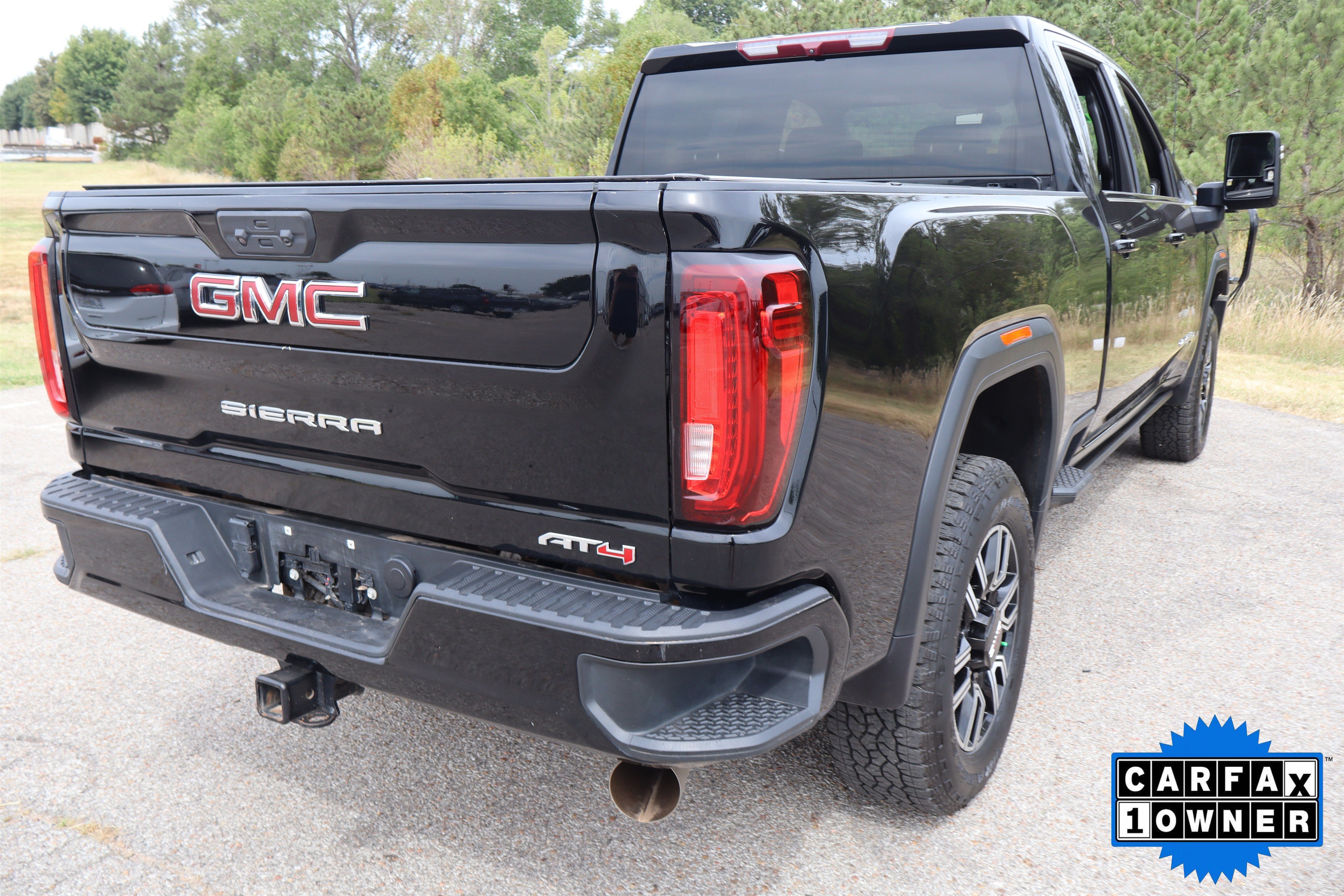 Used 2022 GMC Sierra 2500 AT4 w/ Gooseneck/5TH Wheel Package AWD/4WD image 6