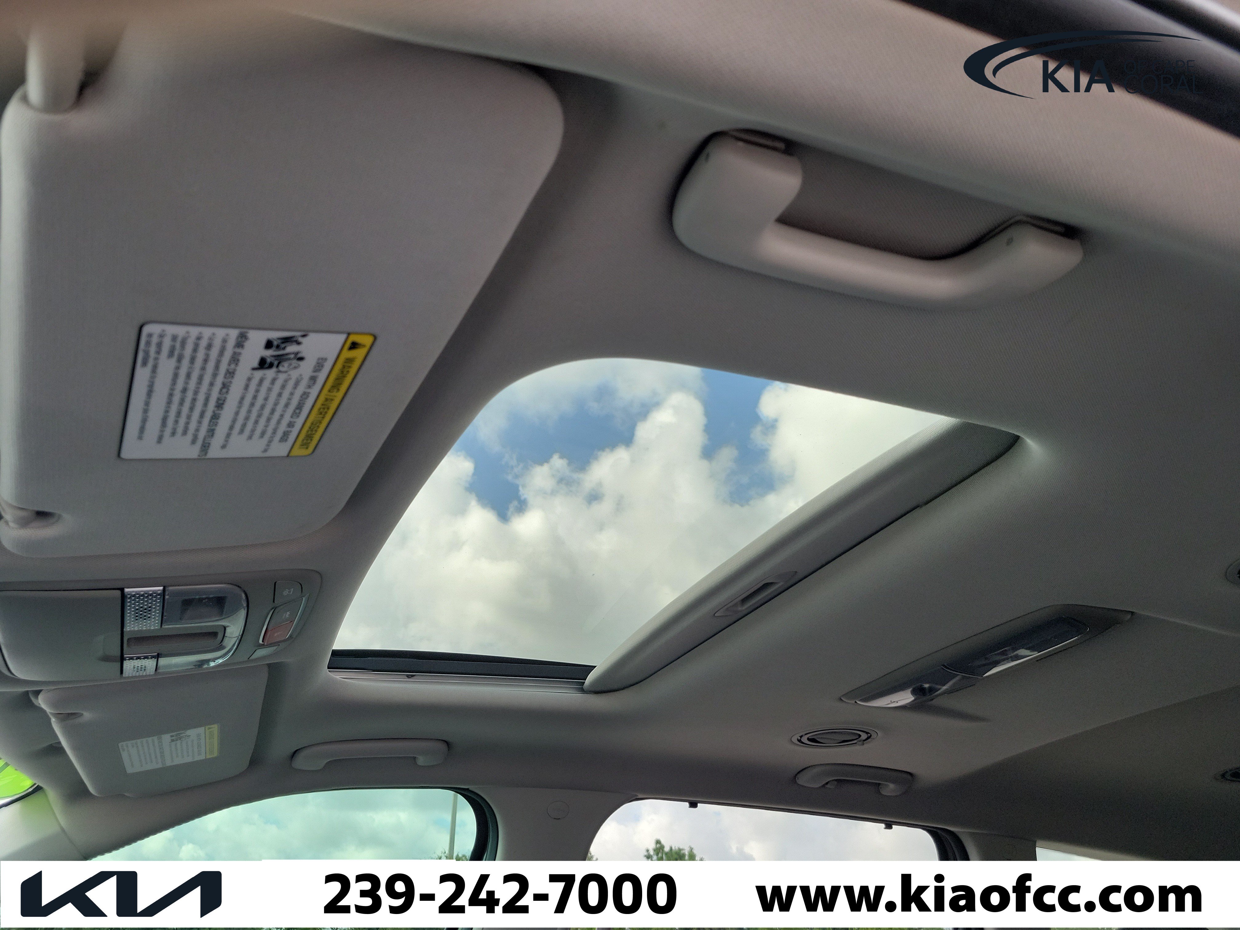 Certified 2024 Kia Telluride EX w/ EX Captain's Chair Package FWD image 21