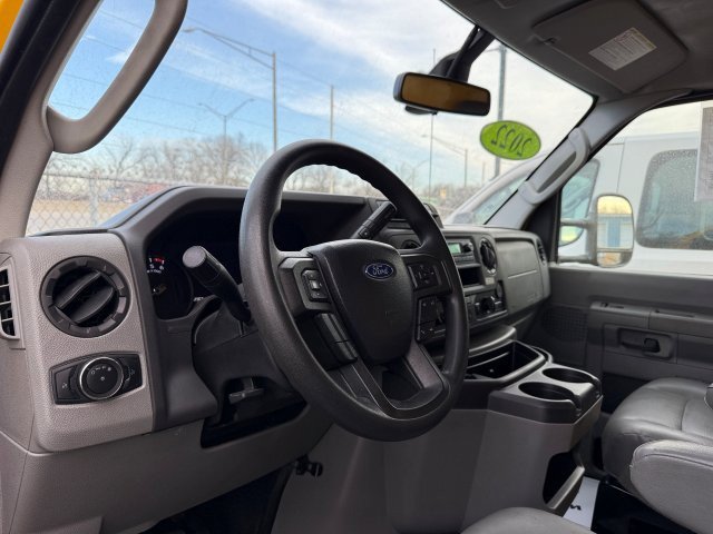 Used 2022 Ford E-350 and Econoline 350 Super Duty RWD image 18