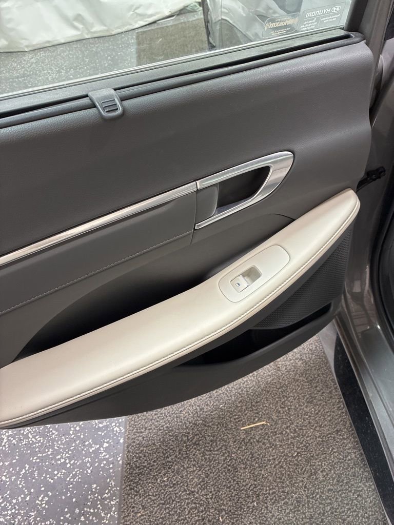 Used 2023 Hyundai Sonata Limited image 22