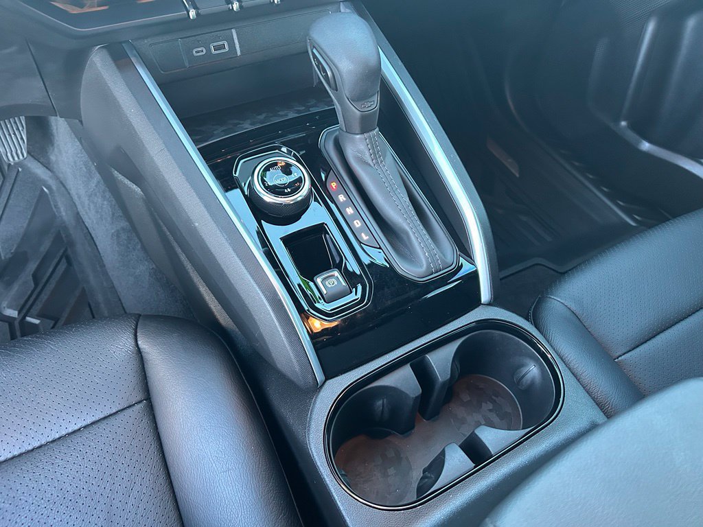 Used 2025 Chevrolet Colorado Trail Boss AWD/4WD image 24
