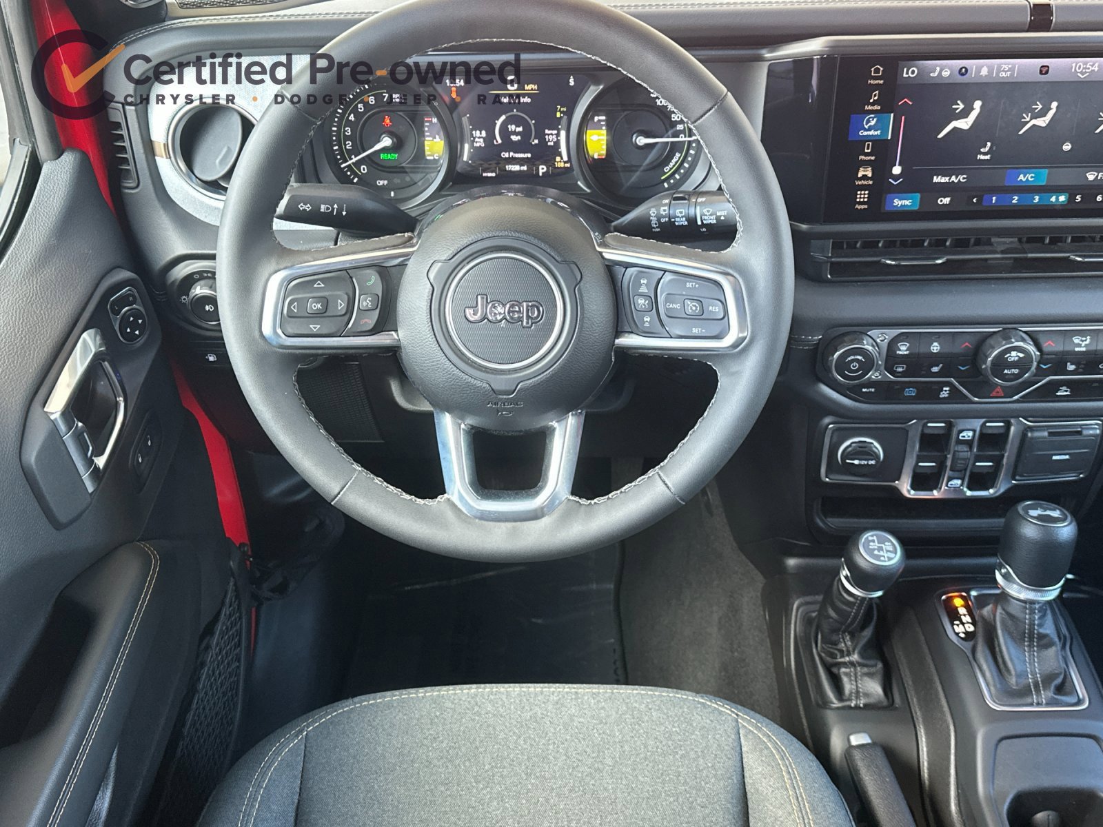 Used 2025 Jeep Wrangler Unlimited Sahara AWD/4WD image 15