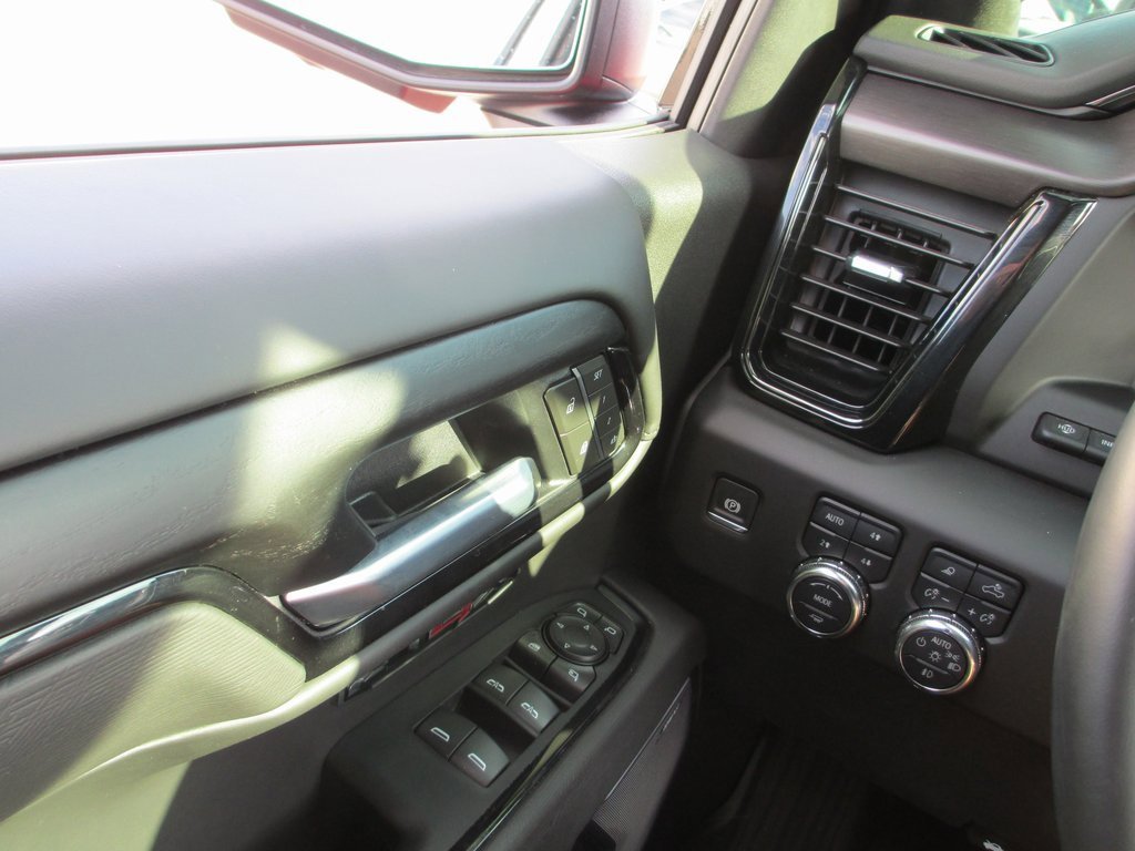 Used 2025 GMC Sierra 1500 AT4X image 30