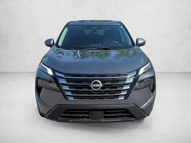 Certified 2024 Nissan Rogue SV FWD image 2
